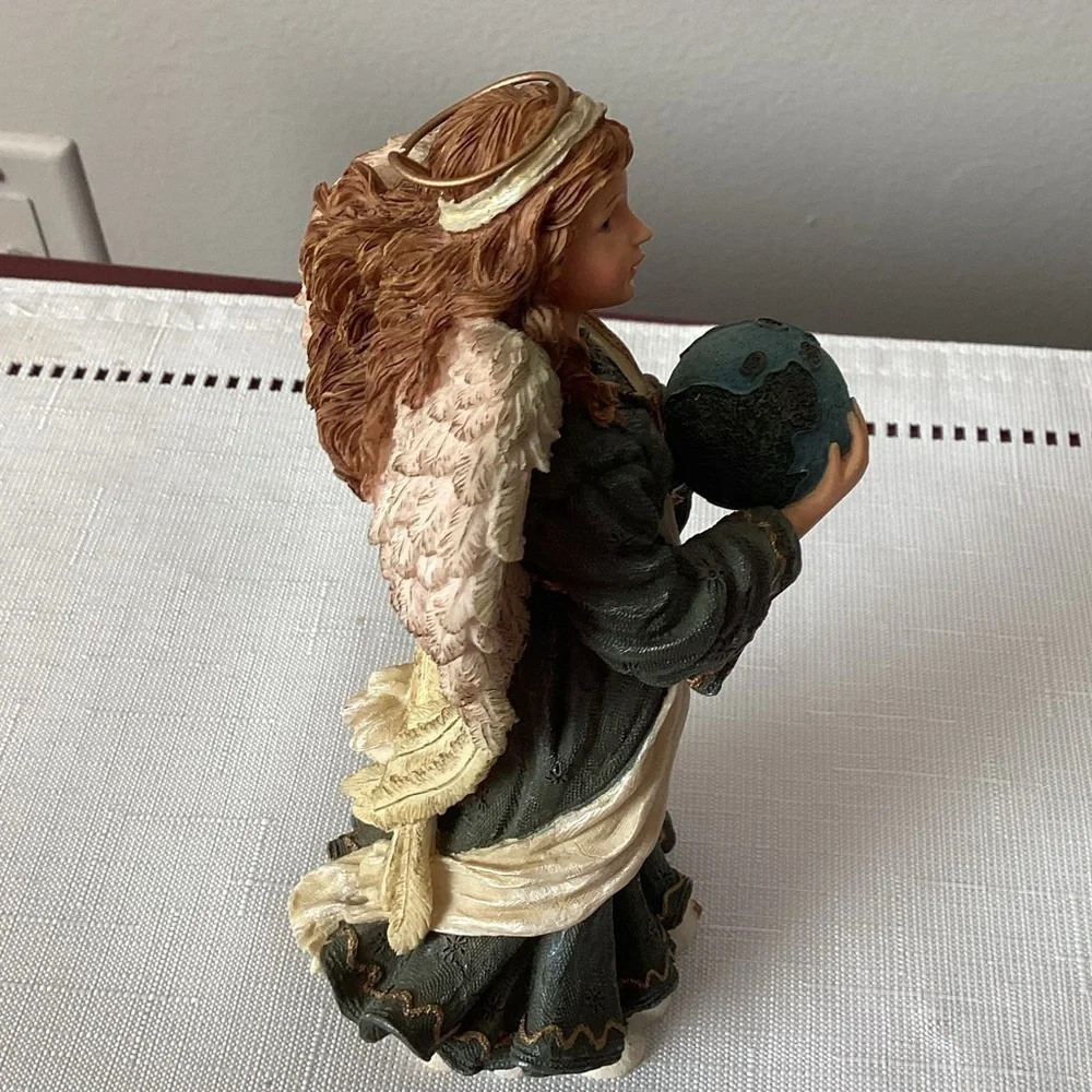 Boyd Bears Vintage Resin Figurine